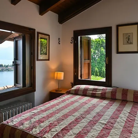 Gia Βίλα Στρέσα